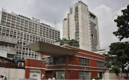 সচিব পদবি চান তৃতীয় শ্রেণির কর্মচারীরাও