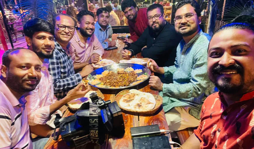 এক দিনের নিমন্ত্রণে ওমর সানীর ‘শ্বশুরবাড়ি’তে