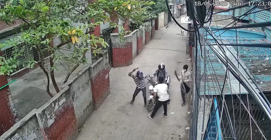 দিন দুপুরে চাপাতির কোপ মগবাজারে ছিনতাইয়ের ঘটনায় মামলা