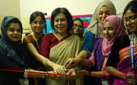 ফ্রেশ অনন্যা স্যানিটারি ন্যাপকিনের সচেতনতামূলক কর্মশালা