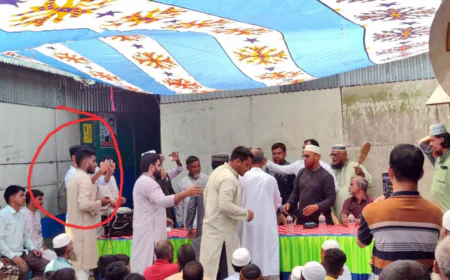 সিরাজগঞ্জে জামায়াতের কর্মীসভায় ছাত্রলীগ নেতা, ছবি ভাইরাল