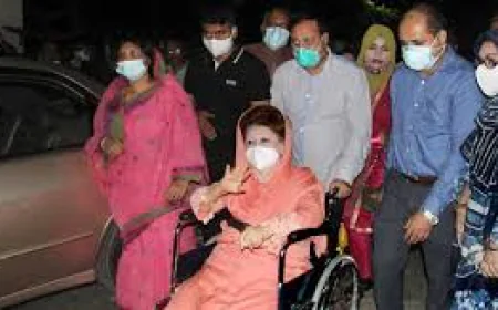 হাসপাতালে থেকে বাসায় ফিরেছেন খালেদা জিয়া