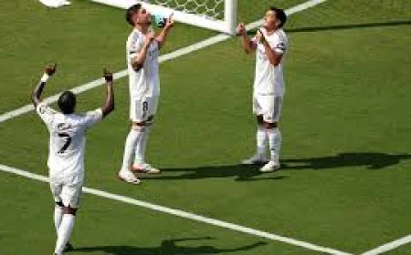 ১০ জনের দল নিয়েও দুর্দান্ত জয় রিয়ালের