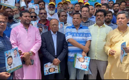 উত্তরায় তারেক রহমানের রাষ্ট্র কাঠামো মেরামতের ৩১দফার লিফলেট বিতরণ