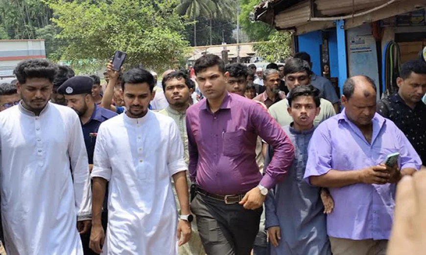 নিজ এলাকার উন্নয়ন কাজ ঘুরে দেখলেন স্থানীয় সরকার উপদেষ্টা