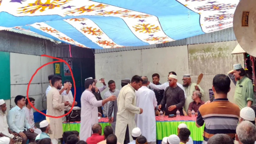 সিরাজগঞ্জে জামায়াতের কর্মীসভায় ছাত্রলীগ নেতা, ছবি ভাইরাল