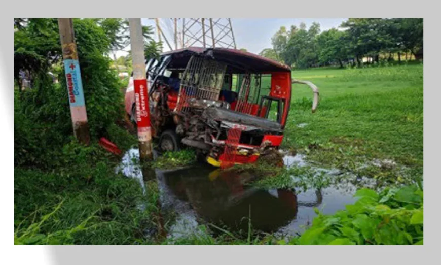 পটিয়ায় বাস-ট্রাক সংঘর্ষে চালক নিহত