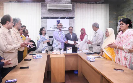 ঢাবিতে পাঁচটি ছাত্রী হলের ৫৮৩ জন শিক্ষার্থীর জন্য আপৎকালীন আর্থিক সহায়তা শুরু