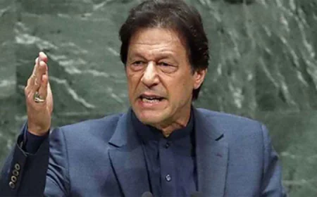 কারাগারে বসেই কঠোর আন্দোলনের ডাক দিলেন ইমরান খান