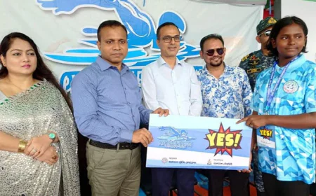 তারুণ্যের উৎসব : চাঁদপুরে ইয়েস কার্ড পেল ৪০ সাঁতারু