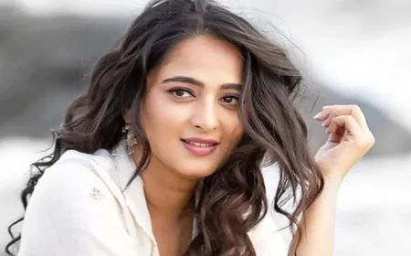 প্রথম প্রেম এখনো বয়ে বেড়ান আনুশকা