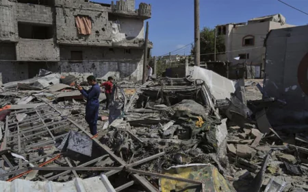 ইসরাইল-হামাস পরস্পরের প্রতি দোষারোপে ভেস্তে যাওয়ার শঙ্কায় গাজার যুদ্ধবিরতি আলোচনা