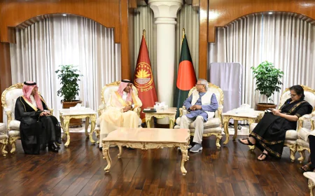 ফিউচার ইনভেস্টমেন্ট ইনিশিয়েটিভে প্রধান উপদেষ্টাকে সৌদি আরবের আনুষ্ঠানিক আমন্ত্রণ