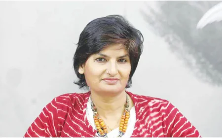 সাংবাদিক মুন্নী সাহাকে দুদকে জিজ্ঞাসাবাদ