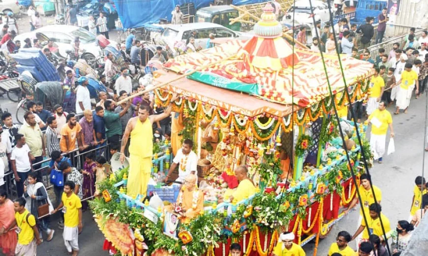 উল্টো রথ টানার মধ্য দিয়ে শেষ হলো রথযাত্রা উৎসব