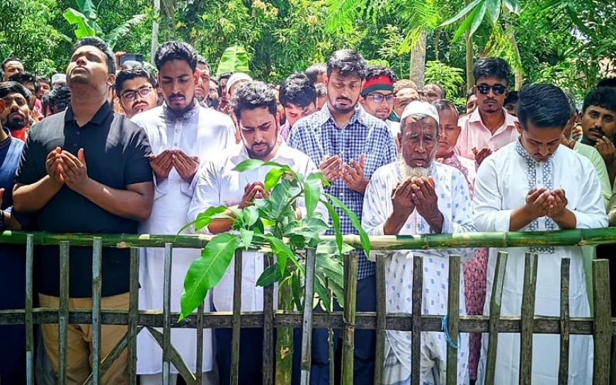 নতুন বাংলাদেশ গড়তে ন্যায়বিচার, সংস্কার ও নতুন সংবিধান জরুরি : নাহিদ ইসলাম