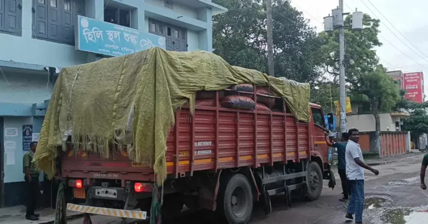 হিলি স্থলবন্দর দিয়ে ভারত থেকে আবারও কাঁচা মরিচ আমদানি শুরু