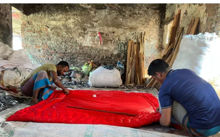 পটুয়াখালীতে দুশ্চিন্তায় লেপ-তোষক কারিগররা