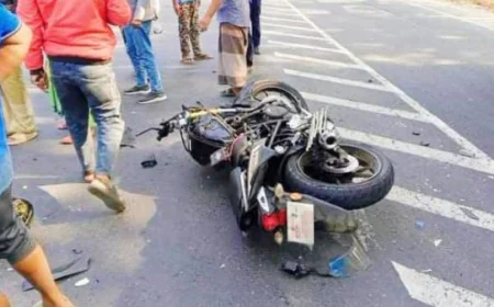 মীরসরাইয়ে সড়ক দুর্ঘটনায় দুই শিক্ষার্থীর মৃত্যু