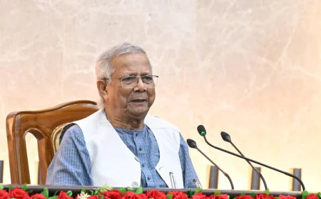 আসন্ন নির্বাচনে পুলিশকে ‘ঐতিহাসিক দায়িত্ব’ পালনের আহ্বান প্রধান উপদেষ্টার