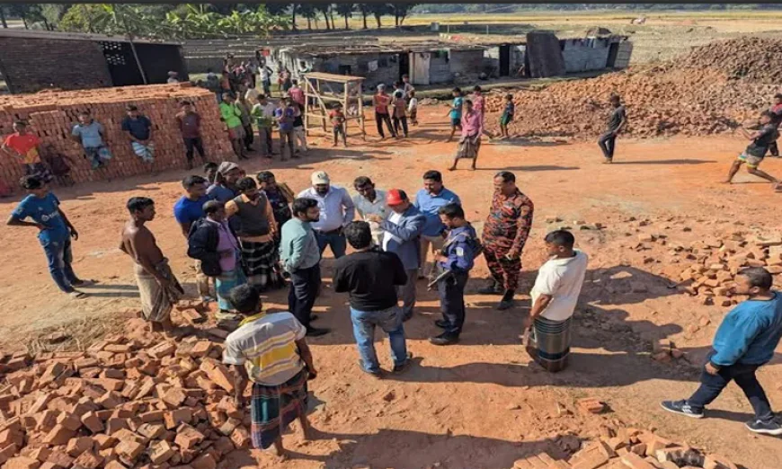 নেত্রকোণায় কৃষি জমির মাটি দিয়ে ইট তৈরি, ৪ ভাটাকে জরিমানা