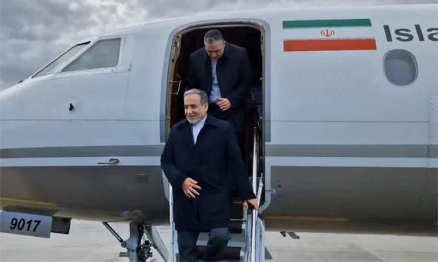ইরানের পররাষ্ট্রমন্ত্রী পুতিনের সঙ্গে বৈঠক করতে সেন্ট পিটার্সবার্গে পৌঁছেছেন