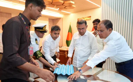 শিক্ষার্থী সাজ্জাদুলের উদ্ভাবিত পণ্য পরিদর্শন করলেন প্রধানমন্ত্রী