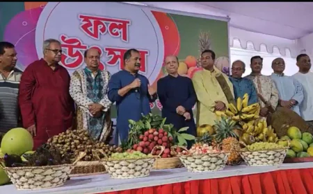 তৃণমূলে ফল উৎসবের সংস্কৃতি ছড়িয়ে দেওয়ার আহ্বান তথ্যমন্ত্রীর