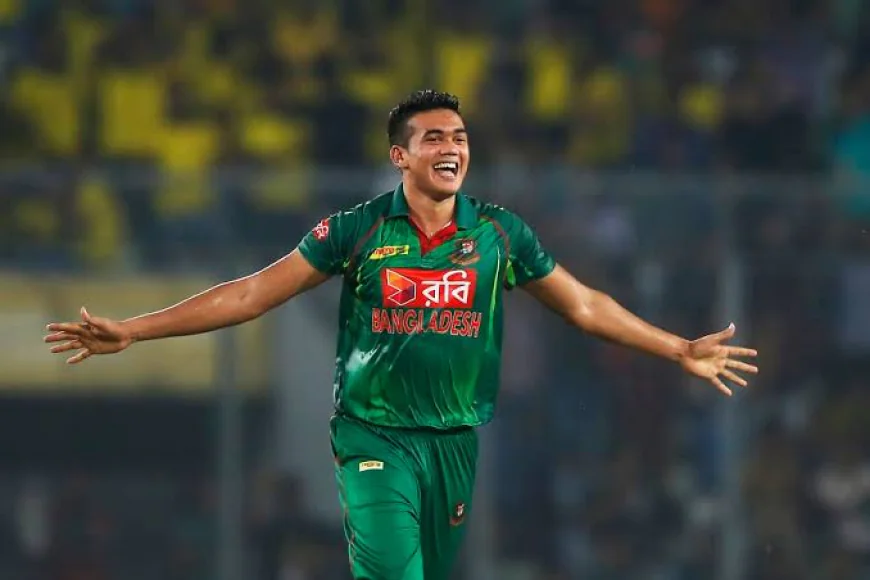 প্রথম বলেই উইকেট নিয়ে রেকর্ড বইয়ে তাসকিন
