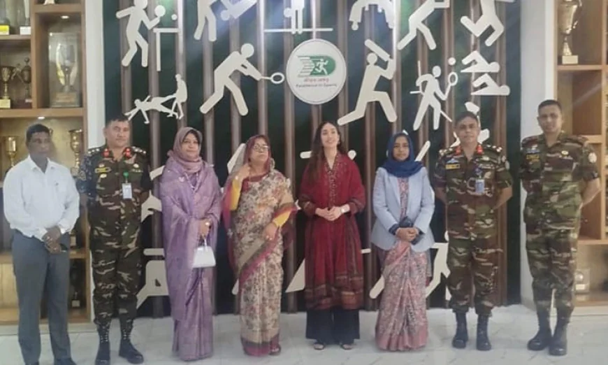 জাইমা রহমানের বিকেএসপি পরিদর্শন, নারী ফুটবলারদের সঙ্গে খেলায় অংশগ্রহণ
