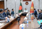 পোশাক শিল্পের বিকাশে বাধা দ্রুত অপসারণের নির্দেশ প্রধানমন্ত্রীর