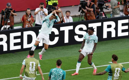 রামোসের শেষ মুহূর্তের গোলে ক্রোয়েশিয়াকে হারিয়ে শেষ ষোলোয় পর্তুগাল