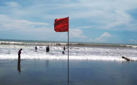 সমুদ্রবন্দরগুলোতে ৩ নম্বর সতর্ক সংকেত বহাল