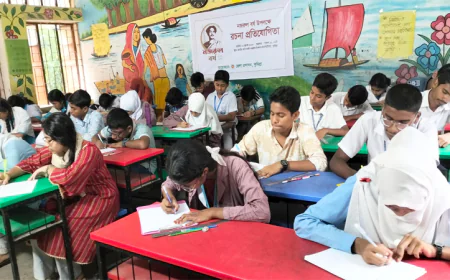 কুমিল্লায় নজরুল বর্ষ উপলক্ষে শিক্ষার্থীদের বক্তৃতা প্রতিযোগিতা অনুষ্ঠিত