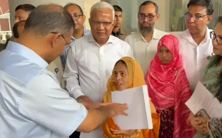 প্রধানমন্ত্রীর হাত থেকে নিয়োগপত্র পেলেন ৩ প্রতিবন্ধী ব্যক্তি