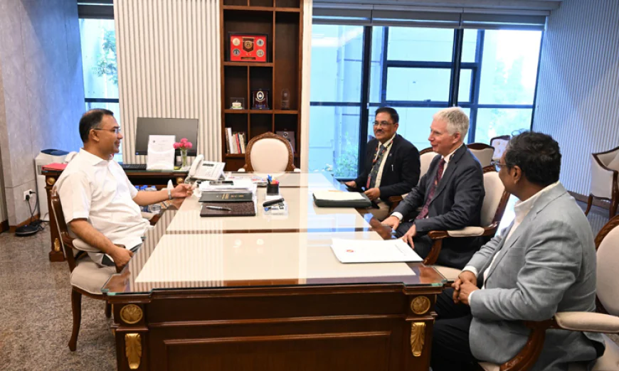 প্রধানমন্ত্রীর সঙ্গে আইএপিবি’র প্রধান নির্বাহী কর্মকর্তার সাক্ষাৎ