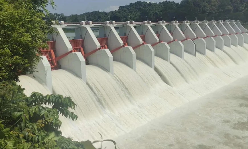 পানির চাপ বাড়ছে, শনিবার খুলছে কাপ্তাই বাঁধের ১৬ জলকপাট