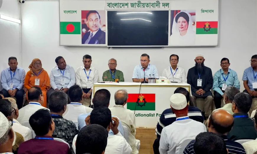 তৃণমূলে সংগঠন শক্তিশালী করতে রংপুর বিভাগের নেতাদের সঙ্গে মতবিনিময় প্রধানমন্ত্রীর