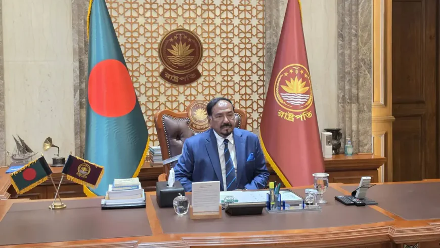 বঙ্গভবনে দায়িত্ব পালন শুরু করলেন ভারপ্রাপ্ত রাষ্ট্রপতি