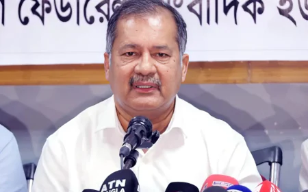 রাজনীতিকে সংসদের বাইরে নেওয়ার কৃত্রিম প্রবণতা চলছে: তথ্যমন্ত্রী