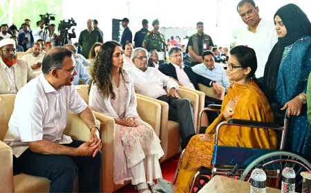 জুলাই গণঅভ্যুত্থানে আহত যোদ্ধা মিতুর খোঁজ নিলেন প্রধানমন্ত্রী