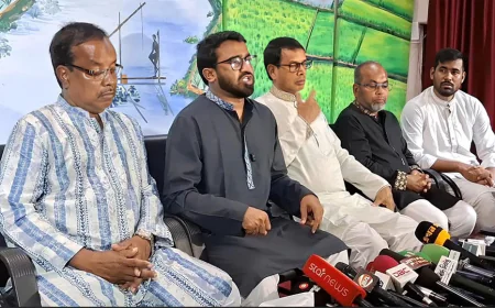 নিষিদ্ধ আওয়ামী লীগকে রাজনীতিতে ফেরার সুযোগ দেওয়া হবে না: রাশেদ খাঁন