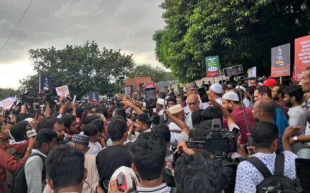 বাংলামোটর থেকে সংসদ অভিমুখে জামায়াত জোটের নেতাদের পদযাত্রা