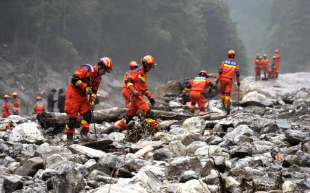 নেপালে লাশ দাফন শুরু, নিখোঁজদের সন্ধানে উদ্ধার অভিযান চলছে