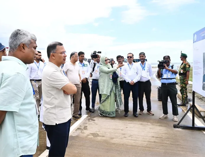 মাতারবাড়ি কয়লাভিত্তিক বিদ্যুৎকেন্দ্র পরিদর্শনে প্রধানমন্ত্রী