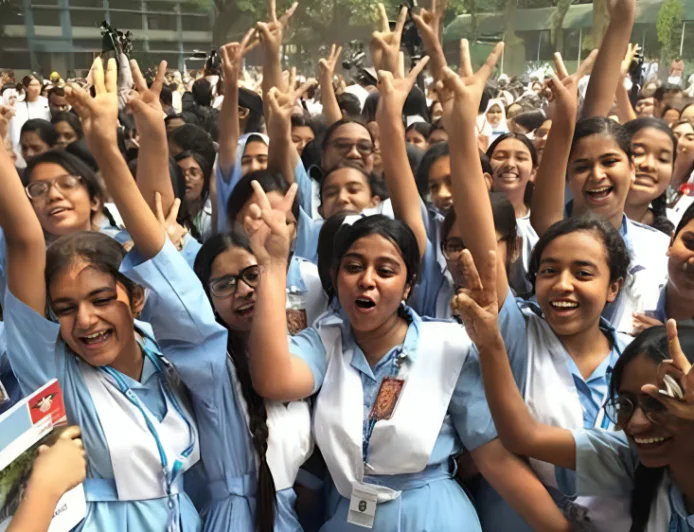 এসএসসি ও সমমানের ফল প্রকাশ, পাসের হার ৬২.২৫ শতাংশ