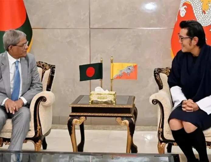 ঢাকায় ভুটানের রাজার যাত্রাবিরতি, রাষ্ট্রপতির সঙ্গে সৌজন্য সাক্ষাৎ