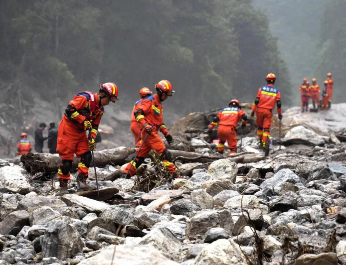 নেপালে লাশ দাফন শুরু, নিখোঁজদের সন্ধানে উদ্ধার অভিযান চলছে