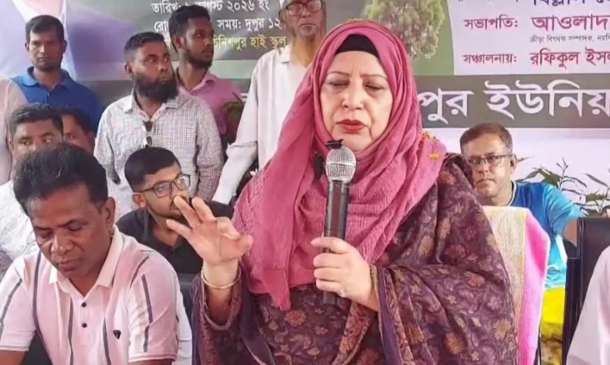নরসিংদীতে বৃক্ষরোপণ কর্মসূচি ও কৃতি শিক্ষার্থীদের সংবর্ধনা