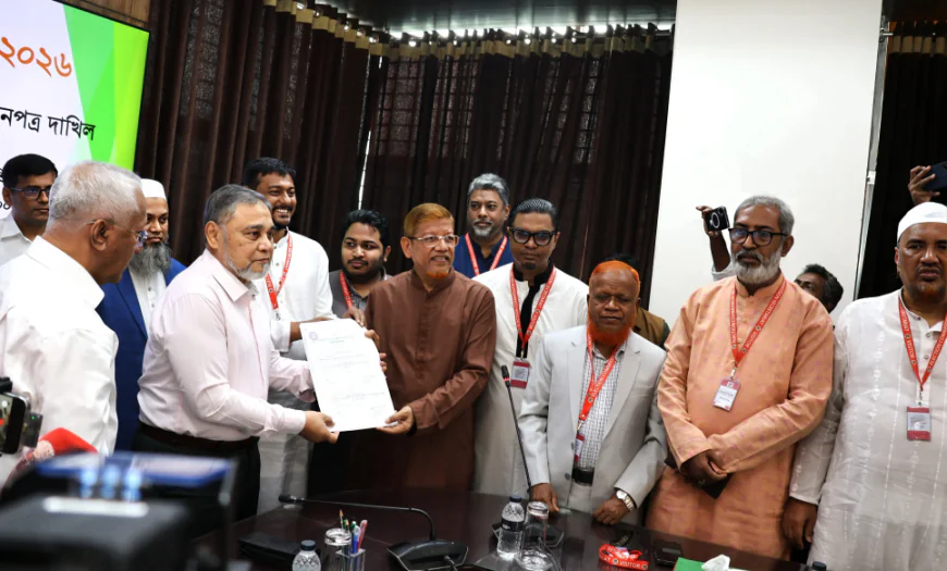রাষ্ট্রপতি নির্বাচনে ১১ দলীয় জোটের প্রার্থী অলি আহমদের মনোনয়নপত্র জমা